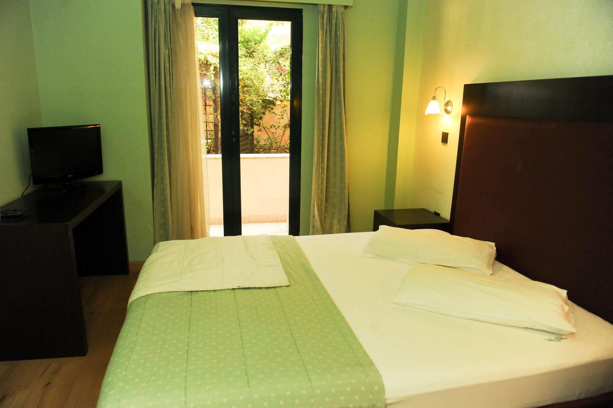 Villa Orion Hotel Athens Ngoại thất bức ảnh